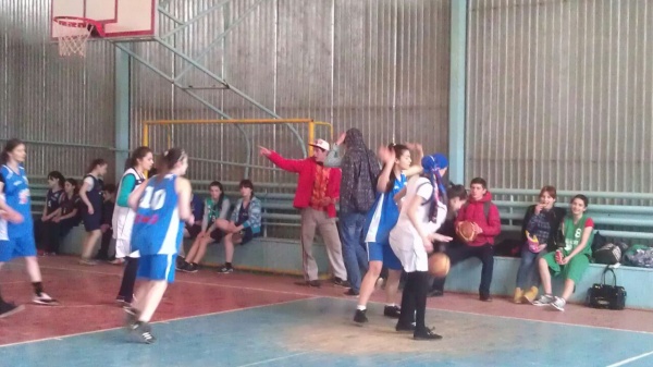 Баскетбол76